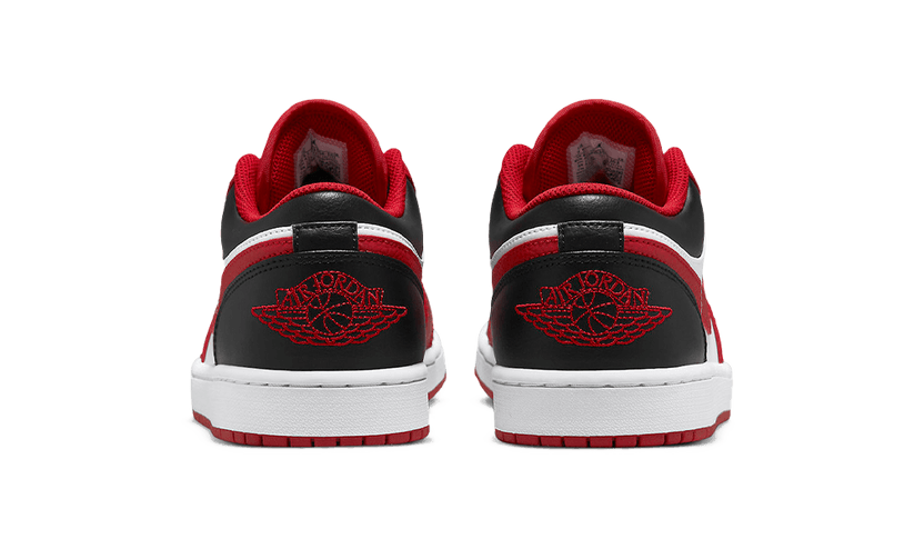 AIR JORDAN 1 LOW BULLS (553558-163) - Rdrop